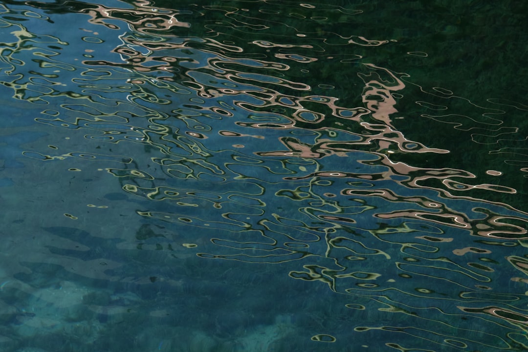 Veilig waterplezier voor jonge zwemmers: alles over zwembad kinderen